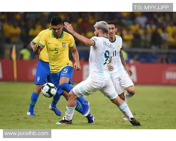 东珀斯老鹰与西南骇客激战正酣谁能在赛场上笑到最后