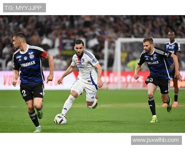 雷恩与昂热精彩对决比分直播全程跟踪分析与实时更新