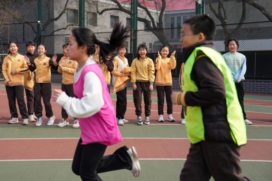 必赢网址开学“赛起来” 运动“热起来”——北京校园体育一线观察(图1)